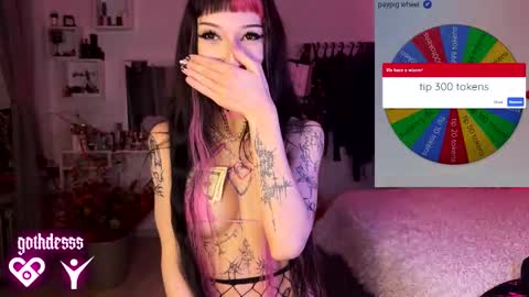    online show from March 8, 2:04 am