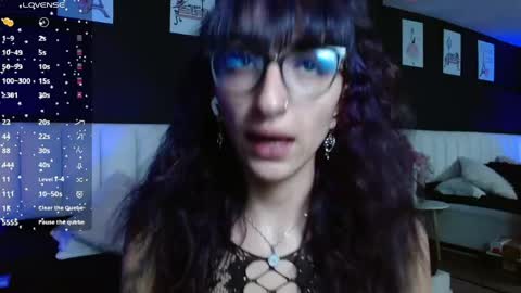 Meredith Alessandra online show from April 30, 4:07 am