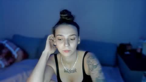 Anna online show from January 9, 9:03 am