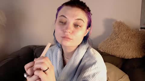 April online show from January 17, 3:32 pm