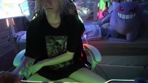 GreenEyedLovexo online show from December 18, 7:02 am