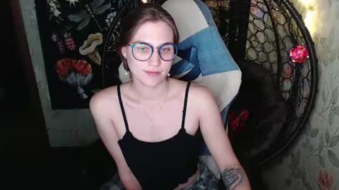 Lina online show from June 12, 3:53 pm