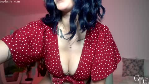       2 online show from November 3, 3:05 pm