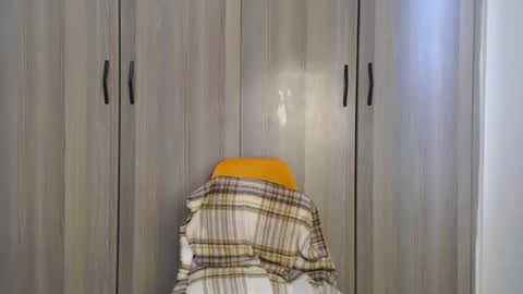 Miss Incredible online show from October 18, 2:09 pm