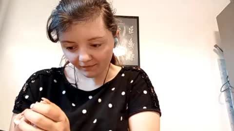 Alana online show from April 28, 5:00 am