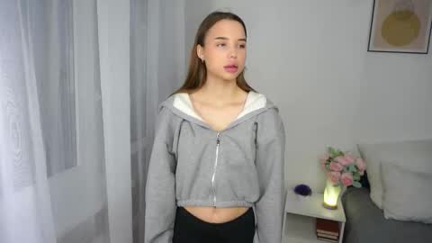 Kira  online show from December 22, 7:22 am