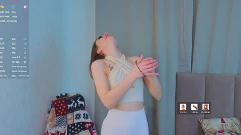 Lisa online show from April 3, 1:25 am