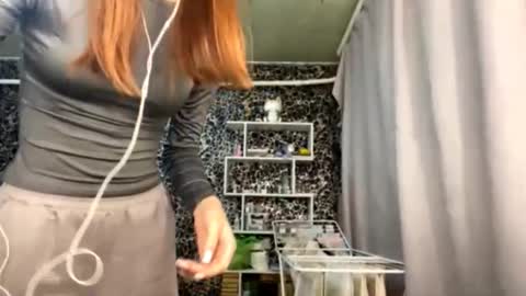 Snapshot of gwenmestayer chatting on October 2, 8:14 pm Gwen online show from October 2, 8:14 pm