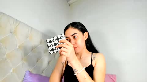 gwhen_ online show from August 8, 9:45 pm