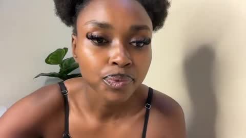h_o_t_goddess online show from June 25, 5:56 am