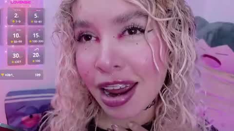 Haely online show from June 20, 11:19 pm