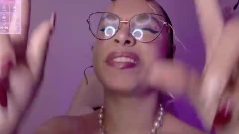 Haely online show from July 19, 1:41 am