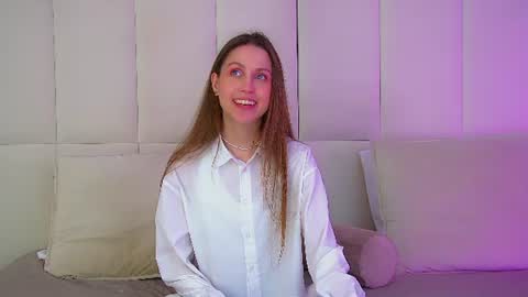 Hailey online show from June 29, 6:42 am