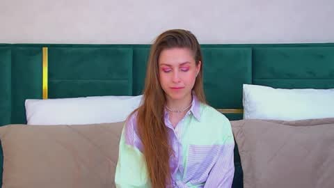 Hailey online show from July 14, 6:40 am
