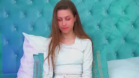 Hailey online show from June 30, 10:15 am