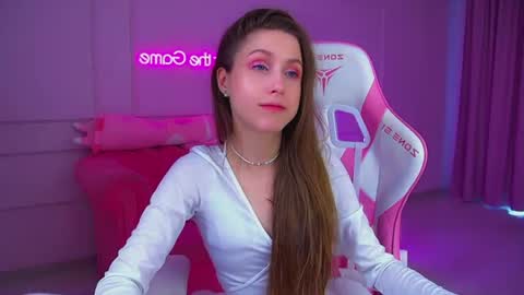 Hailey online show from July 28, 12:48 pm