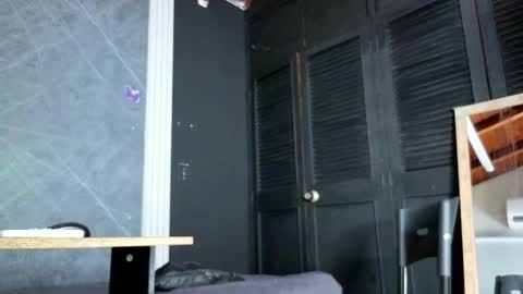haileycat_ online show from April 28, 3:00 am