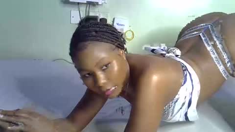 Snapshot of haizel_ebony chatting on September 14, 8:45 am haizel online show from September 14, 8:45 am