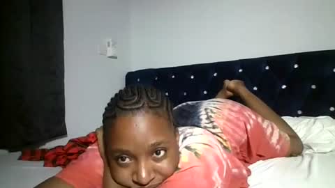 hajra_1 online show from April 26, 6:55 am
