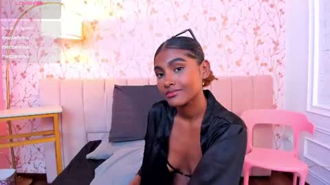 Halley Lorens online show from June 11, 12:32 am
