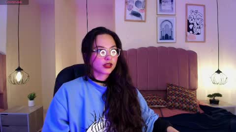hanabie_ online show from May 5, 3:20 am