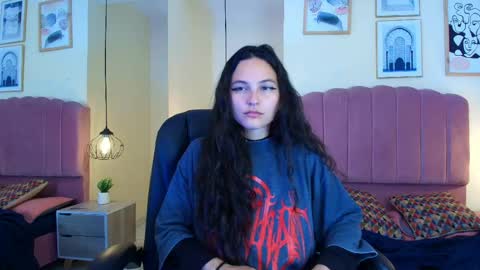 hanabie_ online show from May 12, 3:37 am