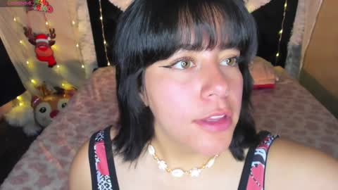 Snapshot of hanah_bakeer chatting on December 16, 2:49 pm Hanah Montana Independent model online show from December 16, 2:49 pm