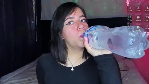 Snapshot of hanah_bakeer chatting on February 4, 1:59 pm Hanah Montana Independent model online show from February 4, 1:59 pm