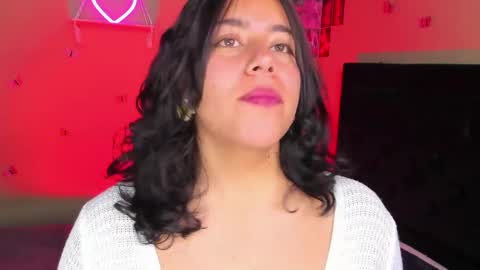 Hanah Montana Independent model online show from May 11, 2:45 pm