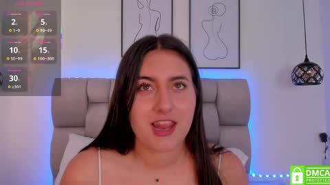 hanna__evans_ online show from May 3, 11:46 am