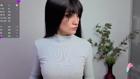 Sara online show from June 25, 2:18 pm