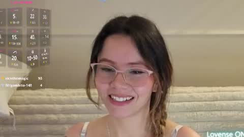 Hanna online show from July 17, 1:32 am
