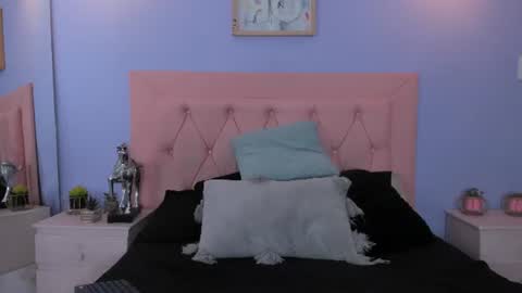 Hanna  online show from June 28, 3:13 am