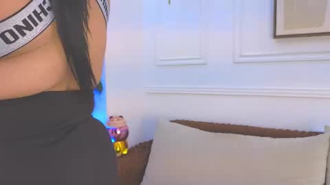 HANNA SOFIA online show from June 30, 11:10 am