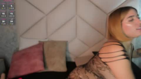 Hanna  online show from July 28, 8:01 pm