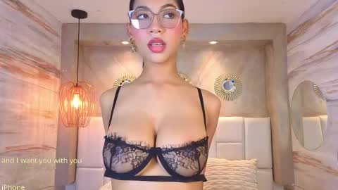 hanna_vic online show from April 29, 10:48 pm