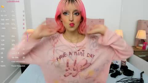 Hannah online show from May 2, 7:28 pm