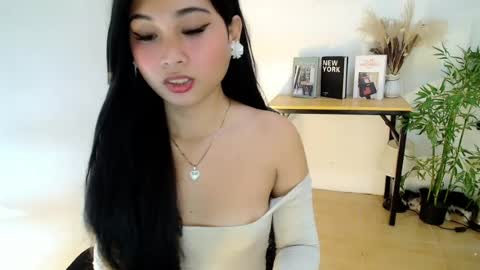 Riah online show from July 19, 3:31 am