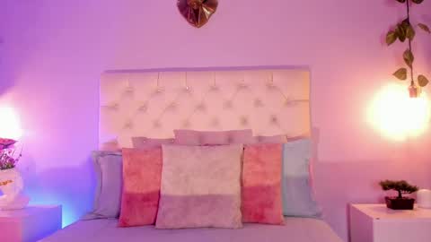 Hannah online show from February 23, 3:50 am