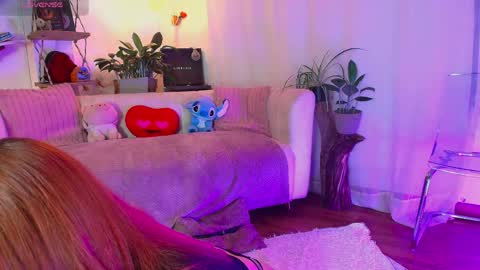 hannah_lovee online show from May 2, 3:10 am