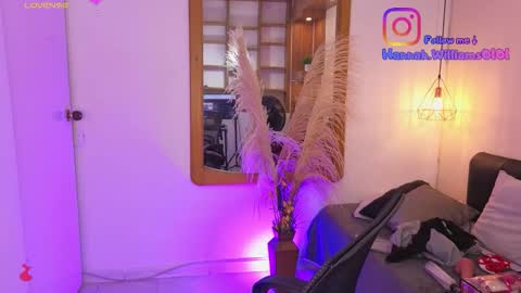 Hannah Williams online show from March 1, 3:28 am