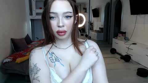 Hannah online show from March 7, 7:04 am