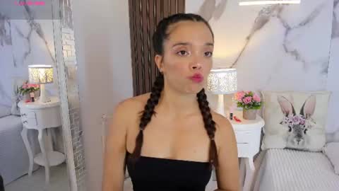 Hannahill69 online show from June 17, 4:58 am