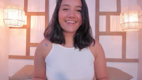 Snapshot of hannahmonttgomery chatting on October 14, 4:20 pm hannahmonttgomery Help me reach 100 Hands up online show from October 14, 4:20 pm