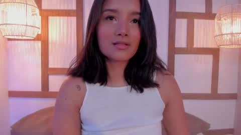 hannahmonttgomery  Help me reach 100 Hands up online show from October 21, 4:22 pm