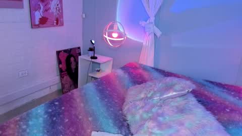 Hannah online show from October 22, 11:48 am