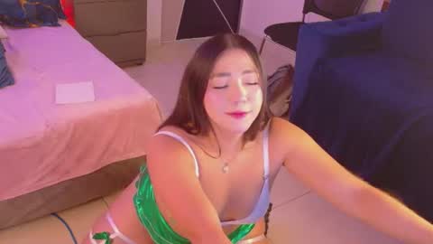 hannaprada1 online show from June 24, 11:42 am