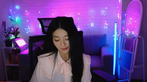 hannarosie online show from December 5, 7:15 pm