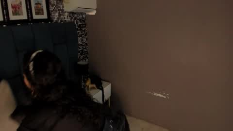 Hanny  online show from December 14, 11:38 am