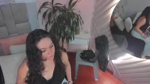 Hanny  online show from July 31, 11:55 am
